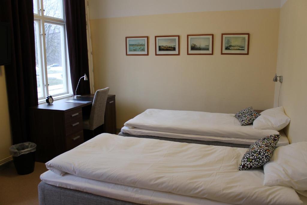 Stationshusets Hotell Och Cafe Köping Δωμάτιο φωτογραφία