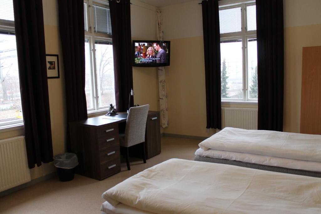 Stationshusets Hotell Och Cafe Köping Δωμάτιο φωτογραφία