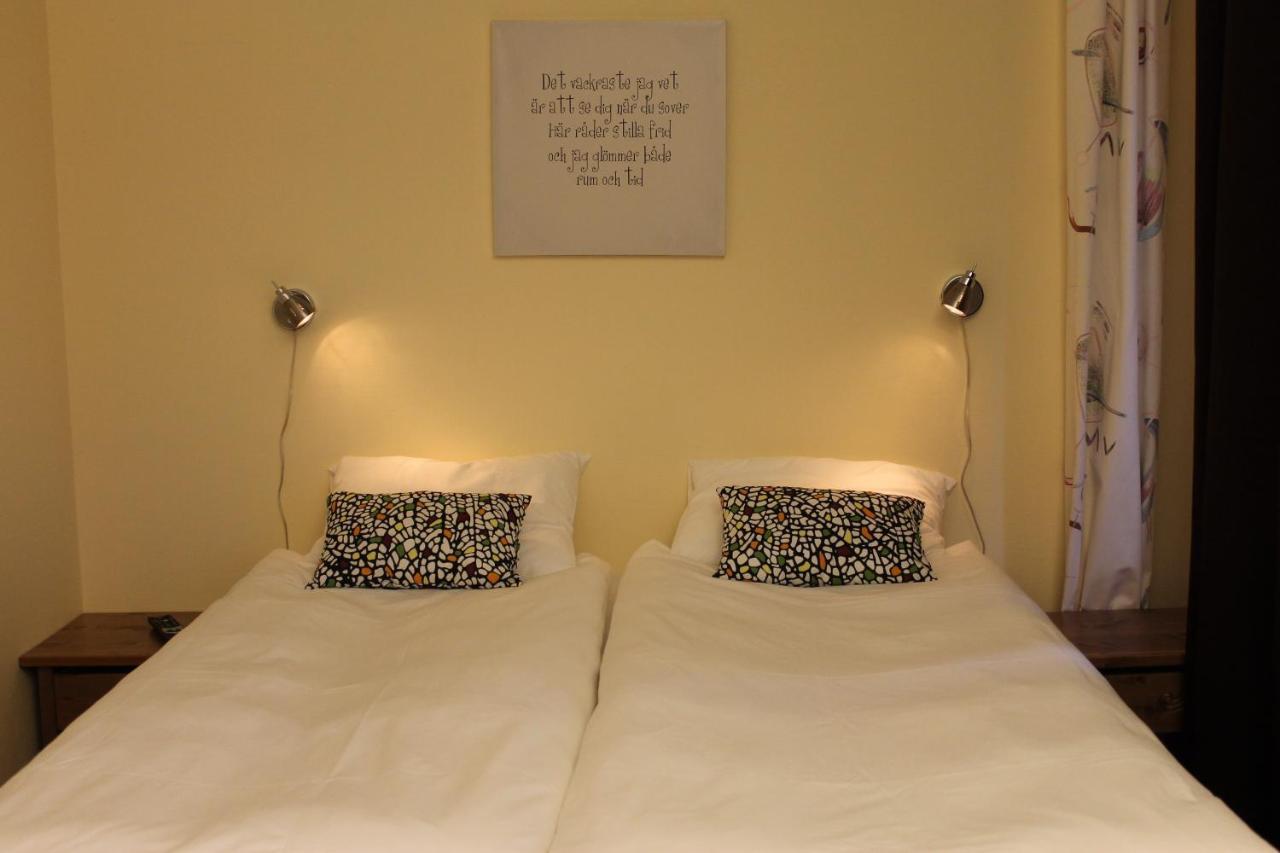 Stationshusets Hotell Och Cafe Köping Δωμάτιο φωτογραφία